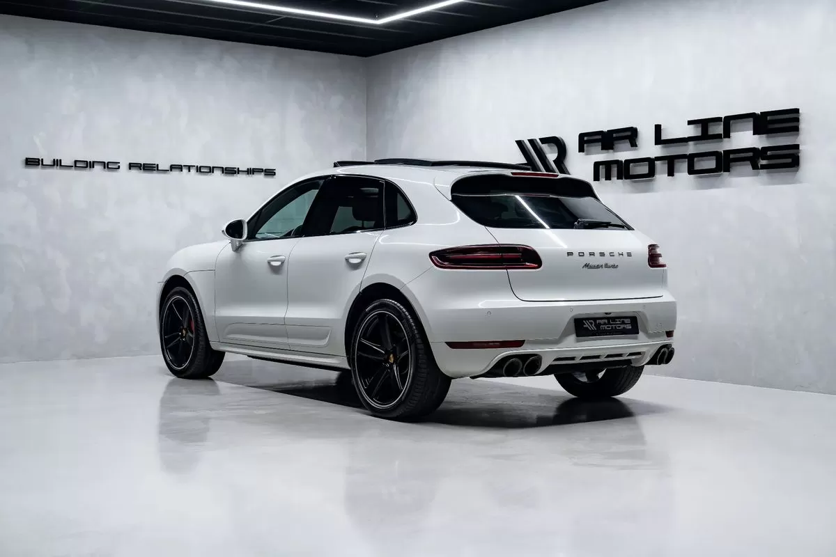 Porsche Macan  Turbo Pdk - foto 8