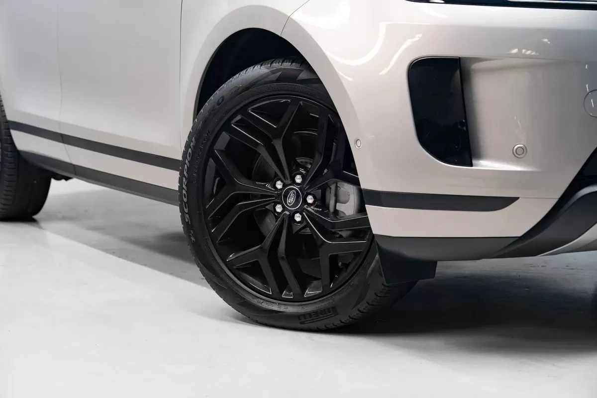 Land Rover Evoque 1.5 P300e AWD R-Dynamic Auto - foto 4