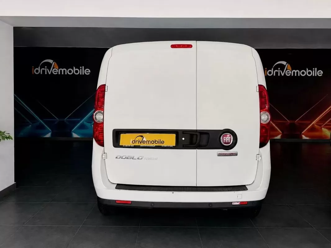 Fiat  Doblo 1.6 JTDM Pack Pro Nav Maxi Fourgon - foto 4