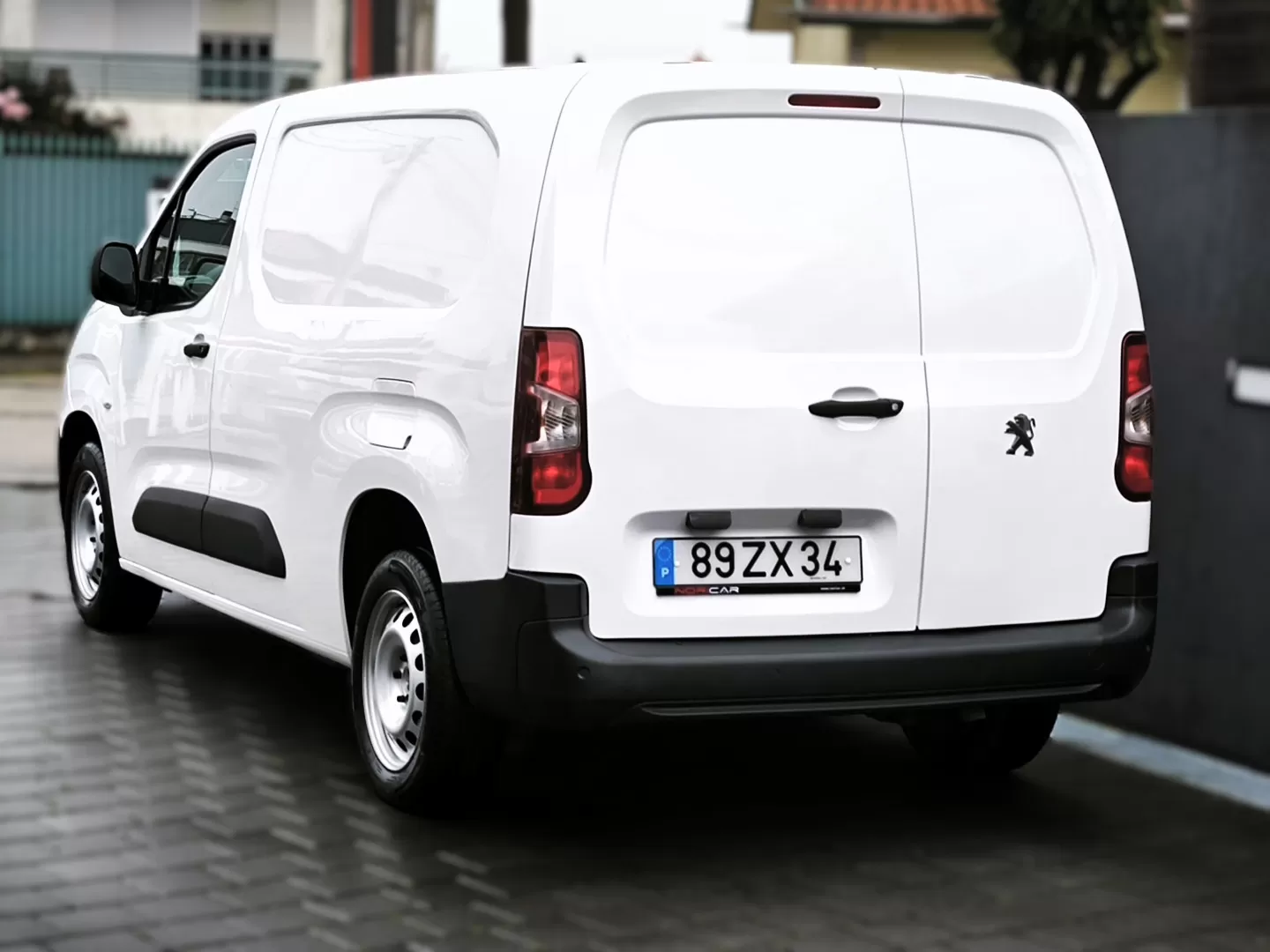 Peugeot  Partner 1.5 BlueHDi LONGA - foto 2