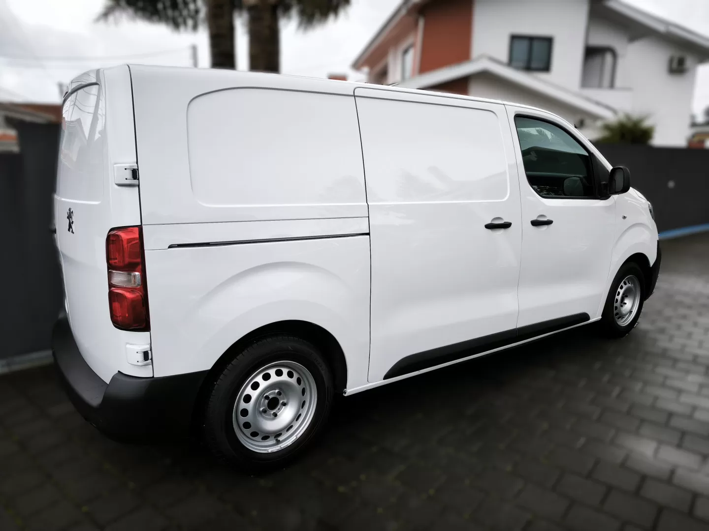 Peugeot  Expert 1.5 BlueHDI L2H1 PRO - foto 3
