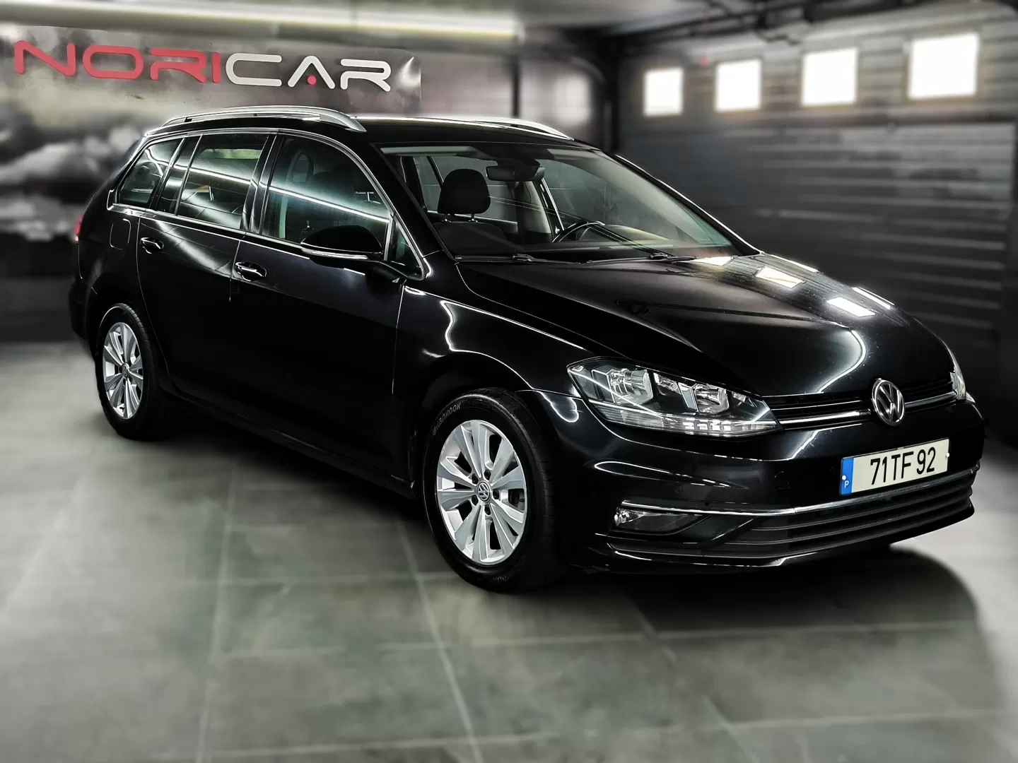 VW Golf Variant 1.6 TDi Confortline - foto 4