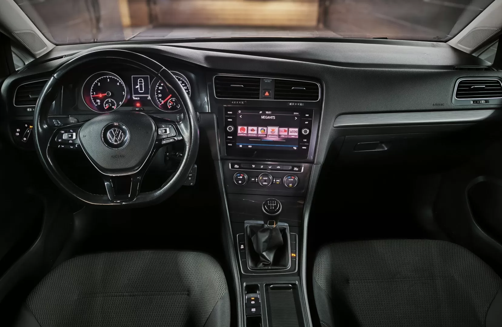 VW Golf Variant 1.6 TDi Confortline - foto 5