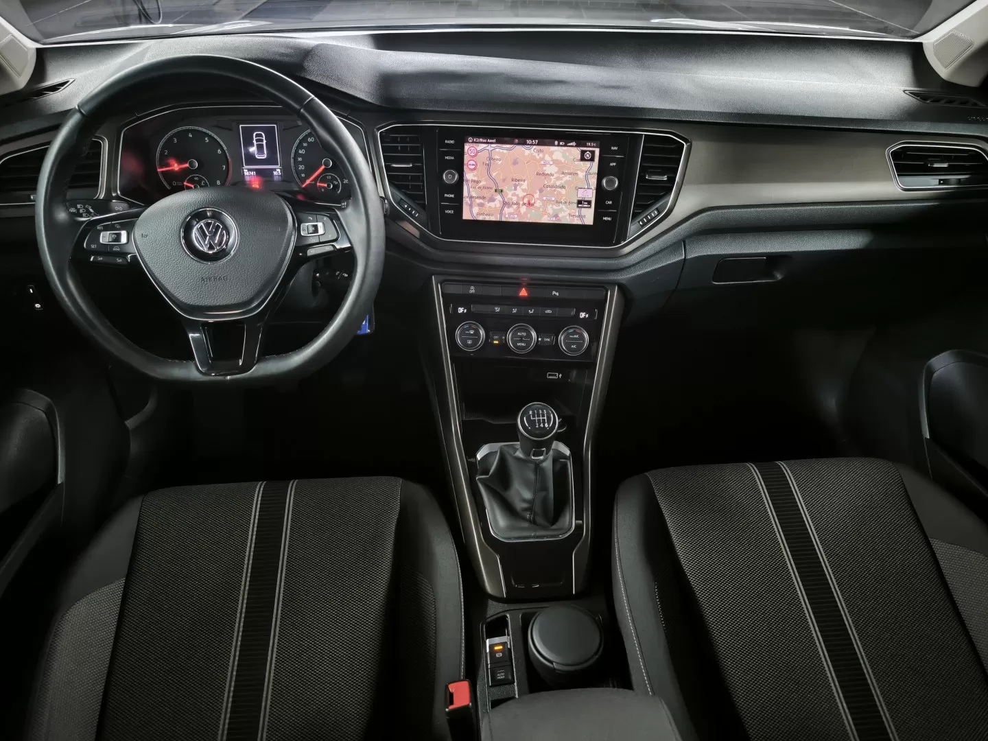 VW T-Roc 1.0 TSI - foto 5