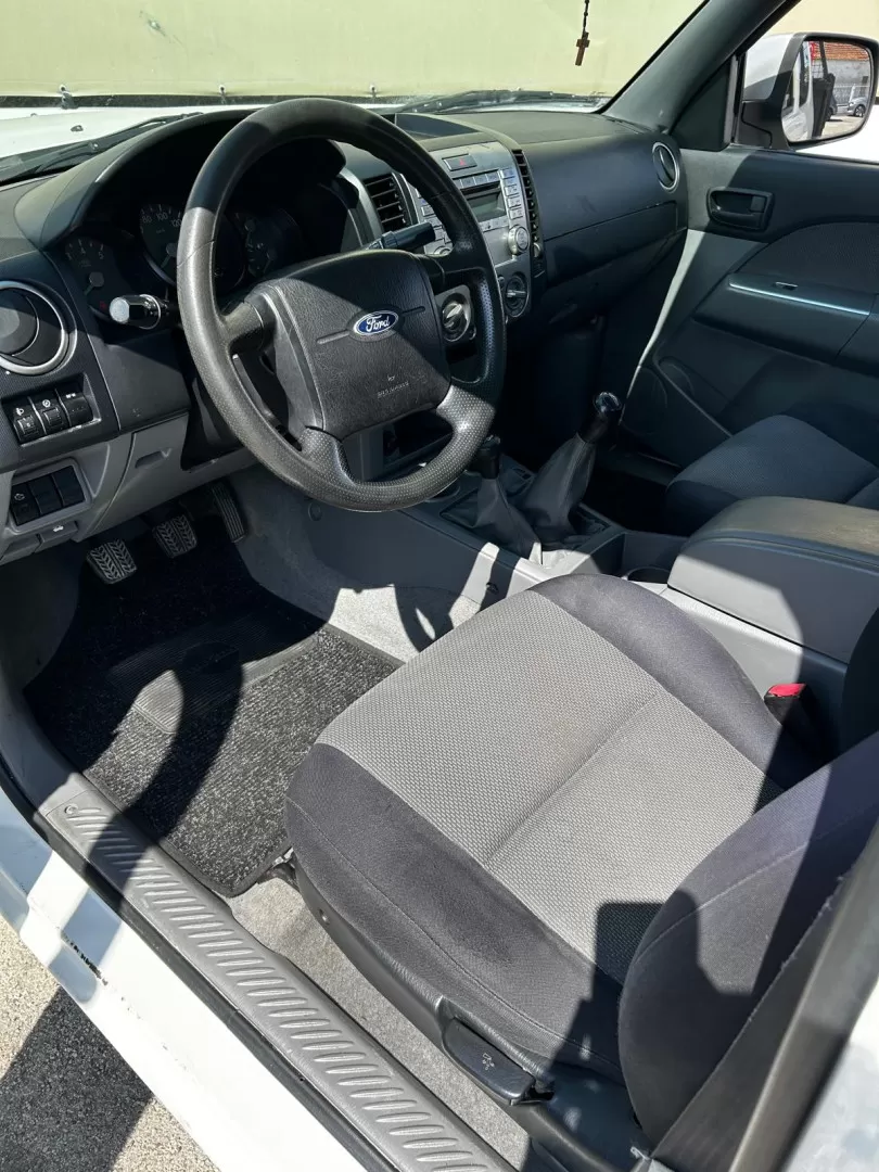 Ford Ranger TDCI 4WD - foto 6