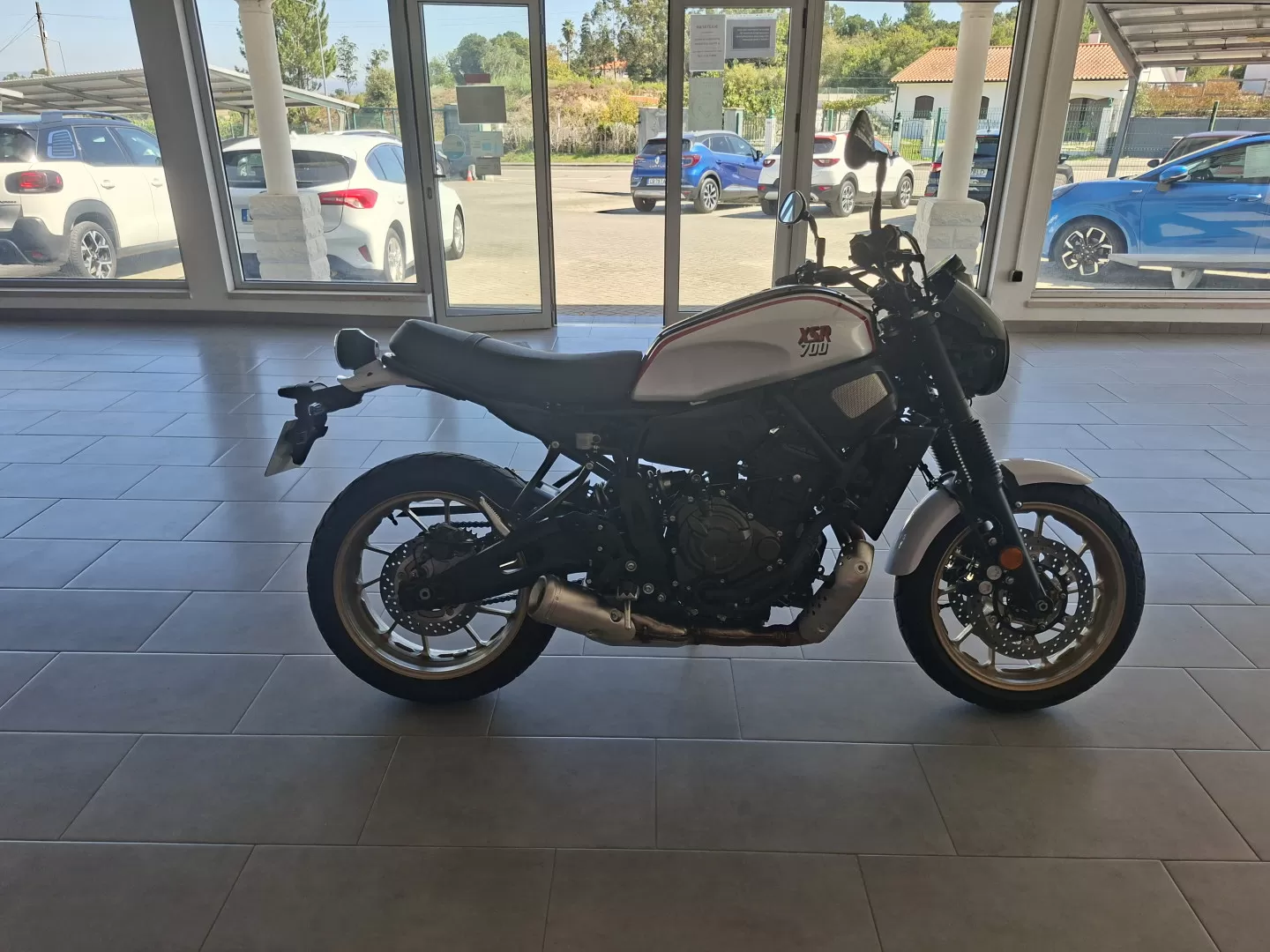 Yamaha XSR 700 TRIBUTE - foto 5
