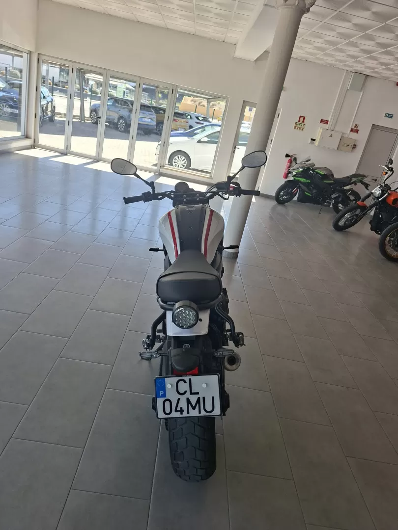 Yamaha XSR 700 TRIBUTE - foto 7