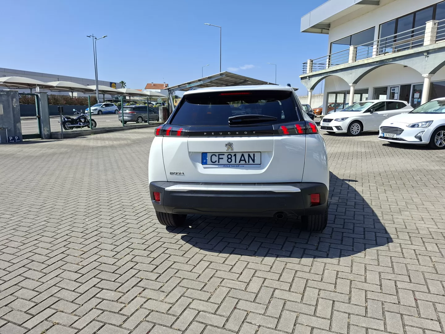 Peugeot 2008 1.2 PureTech Allure Pack - foto 7