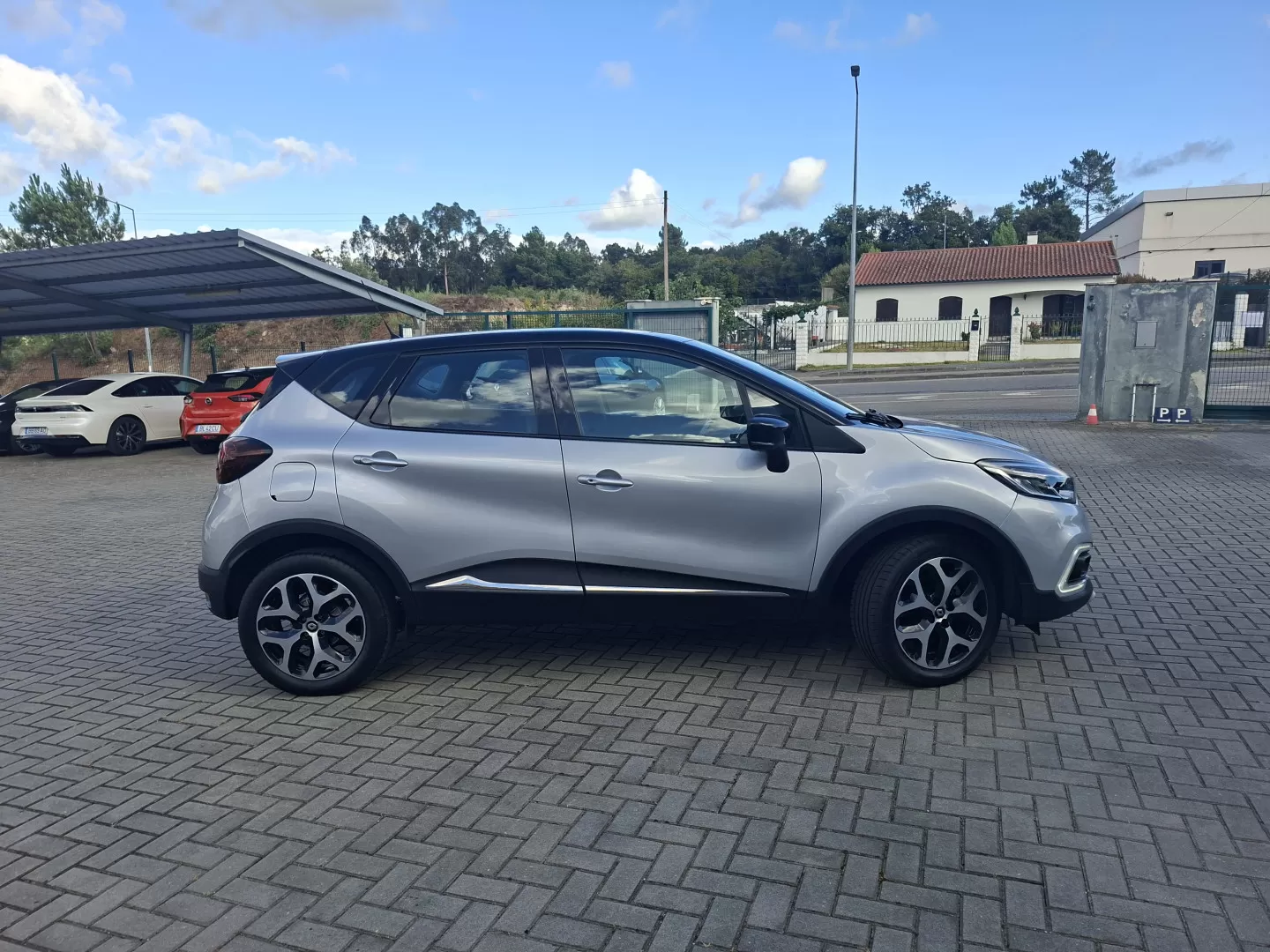Renault Captur 1.5 dCi Exclusive - foto 5
