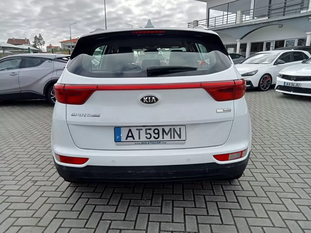 Kia Sportage 1.7 CRDI ISG EX - foto 7
