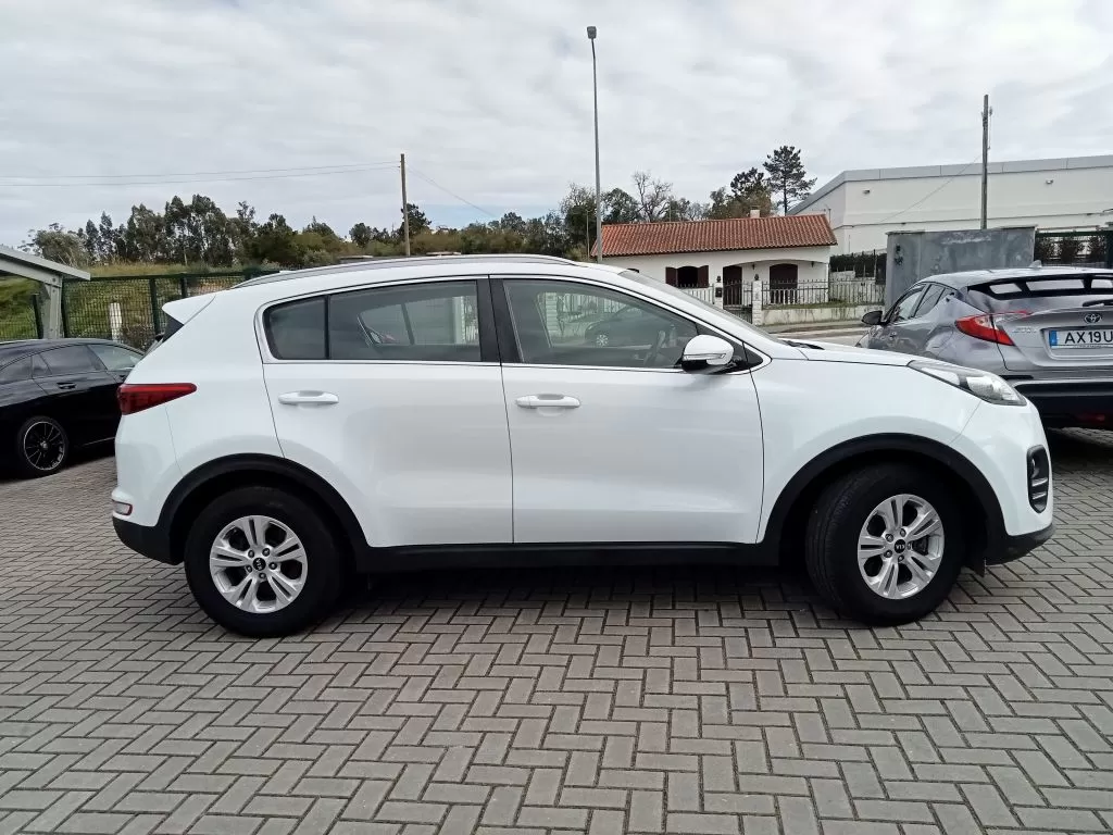 Kia Sportage 1.7 CRDI ISG EX - foto 5
