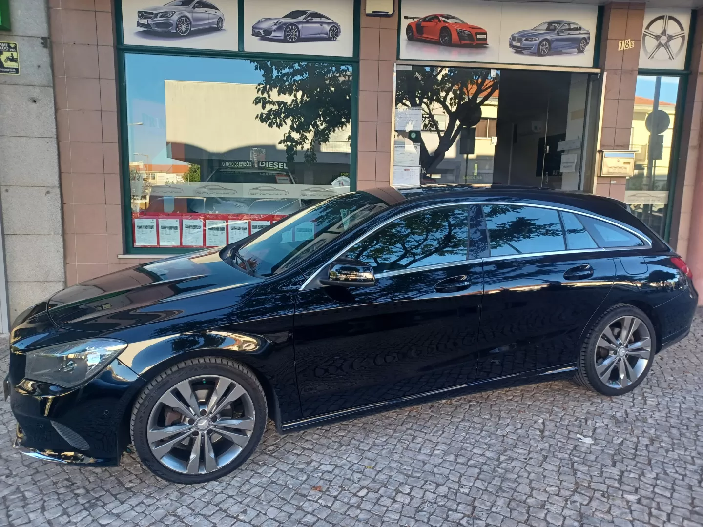 Mercedes-Benz CLA 180 d Shooting Brake Urban - foto 4