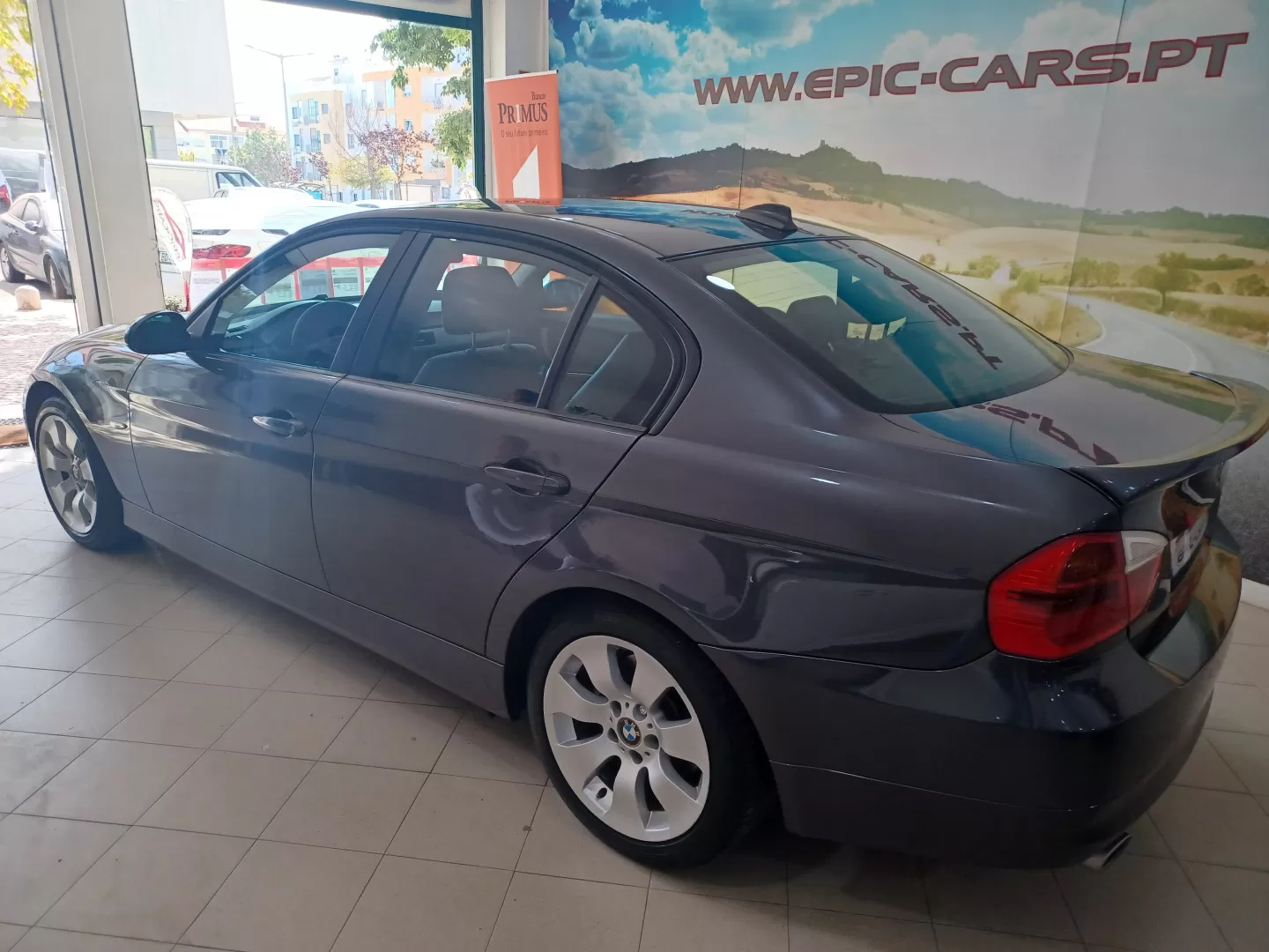 BMW 318 d - foto 6