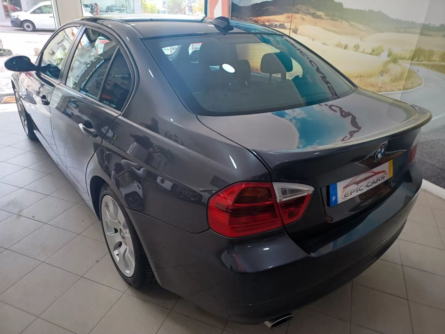 BMW 318 d - foto 7