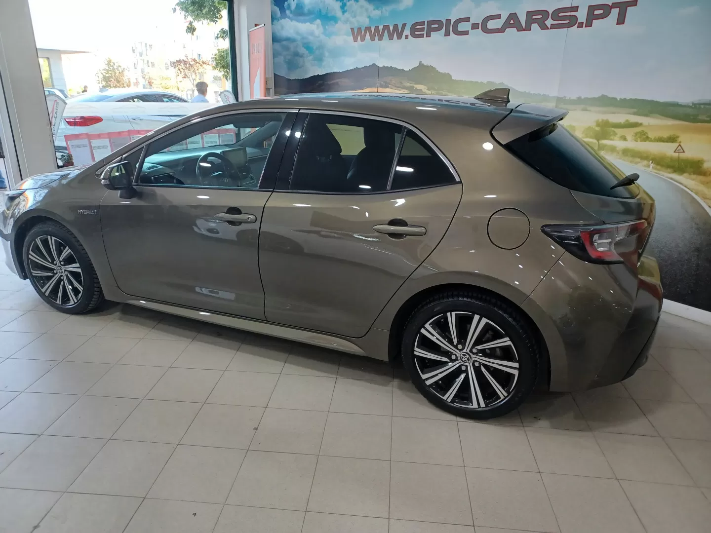 Toyota Corolla 1.8 Hybrid Comfort+P.Sport - foto 5