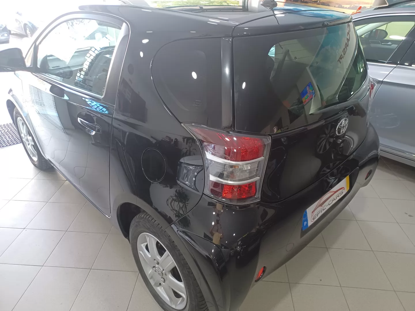Toyota iQ 1.0 VVT-i Essential+AC - foto 5