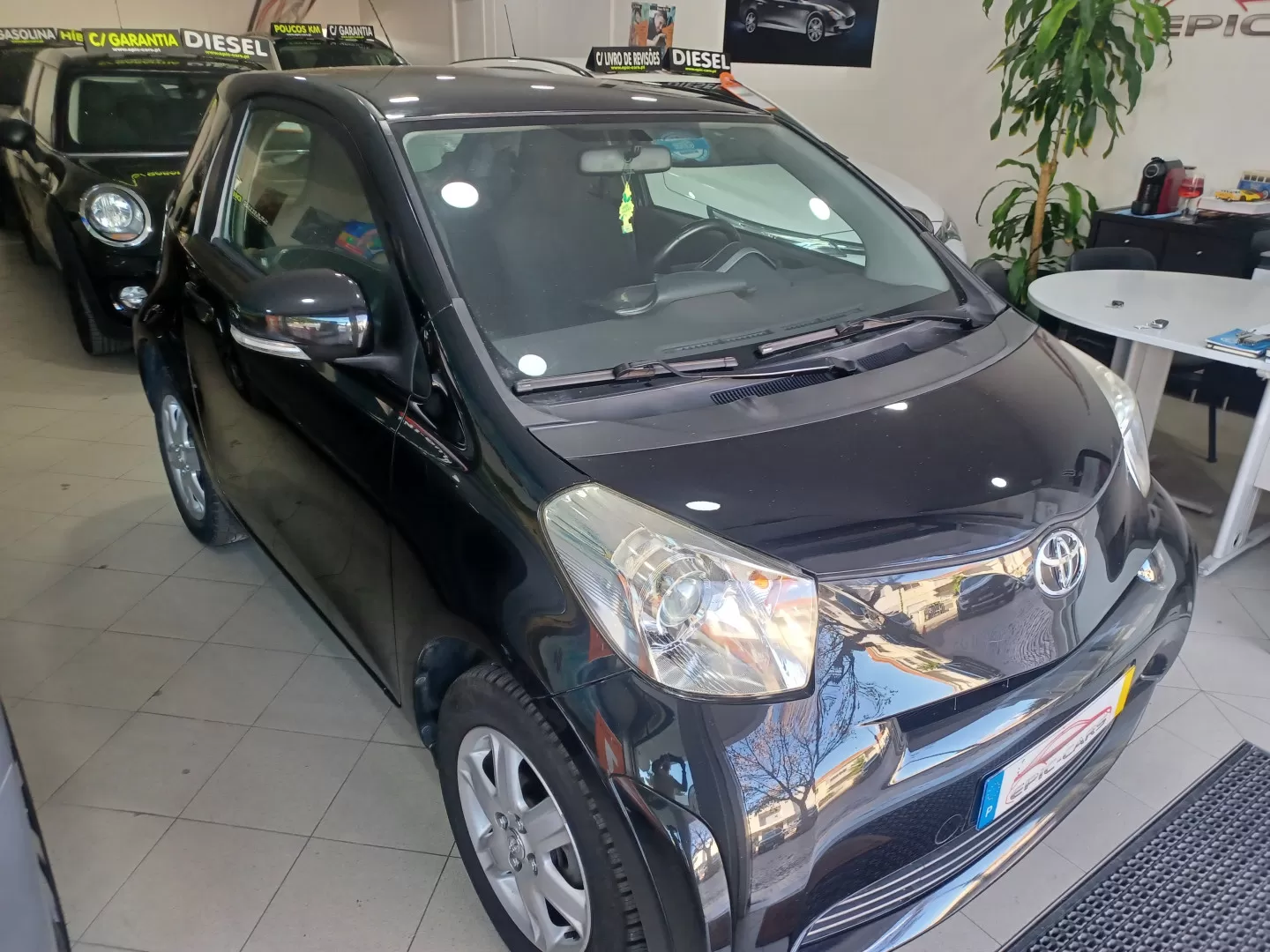 Toyota iQ 1.0 VVT-i Essential+AC - foto 8