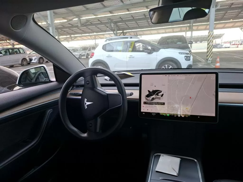 Tesla Model 3 Long Range Tração Traseira - foto 4