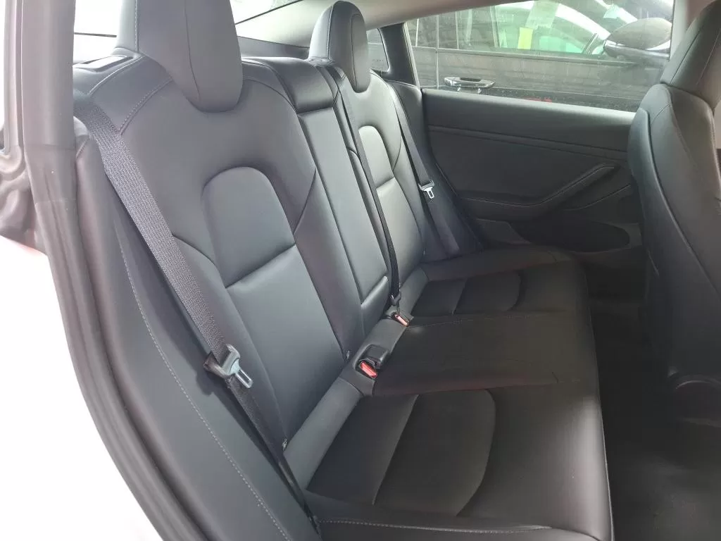 Tesla Model 3 Long Range Tração Traseira - foto 8