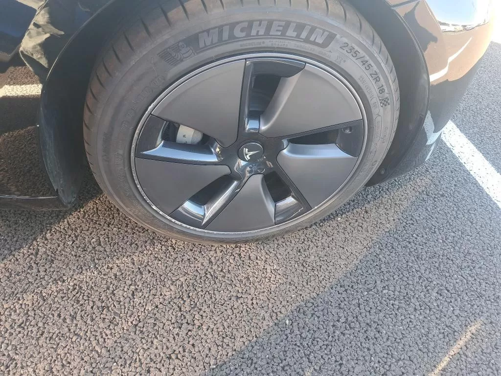 Tesla Model 3 Long Range Tração Traseira - foto 8
