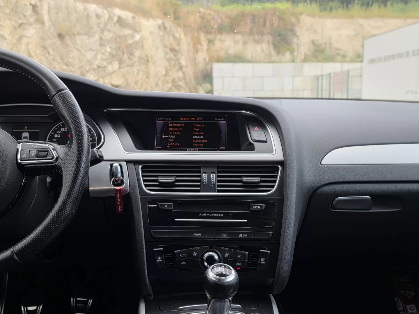 Audi A4 Avant 2.0 TDI S-line - foto 6