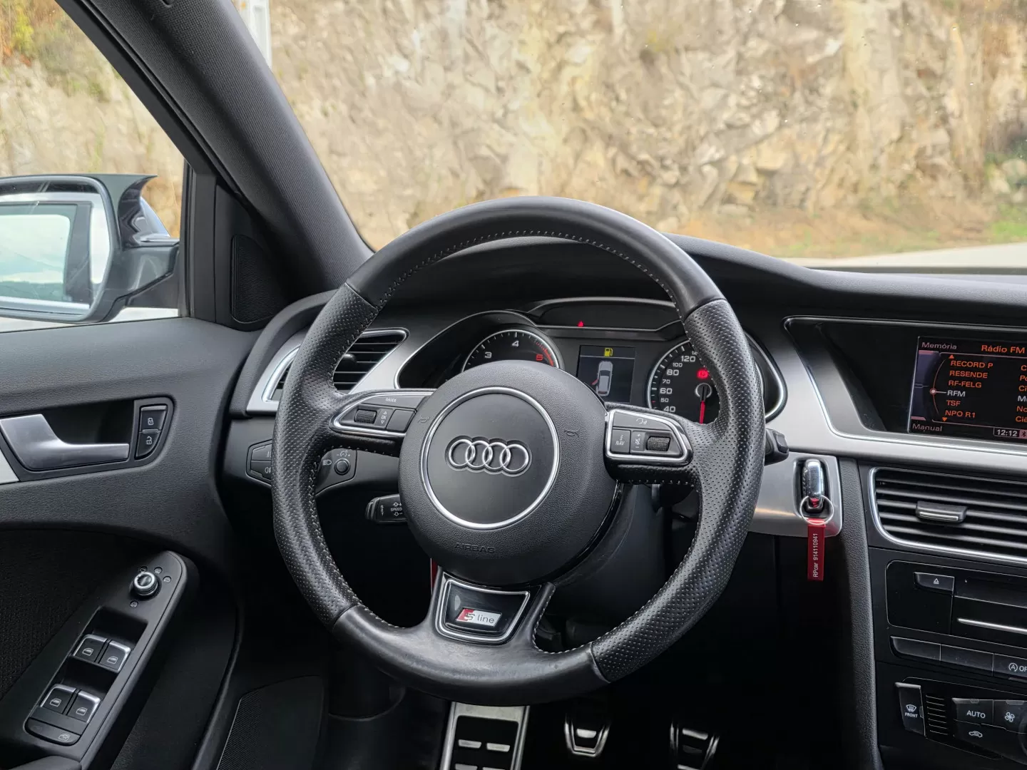 Audi A4 Avant 2.0 TDI S-line - foto 5