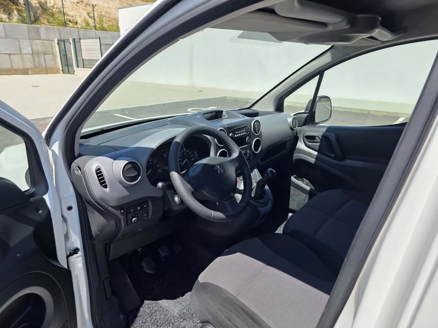 Peugeot  Partner L2 - foto 2