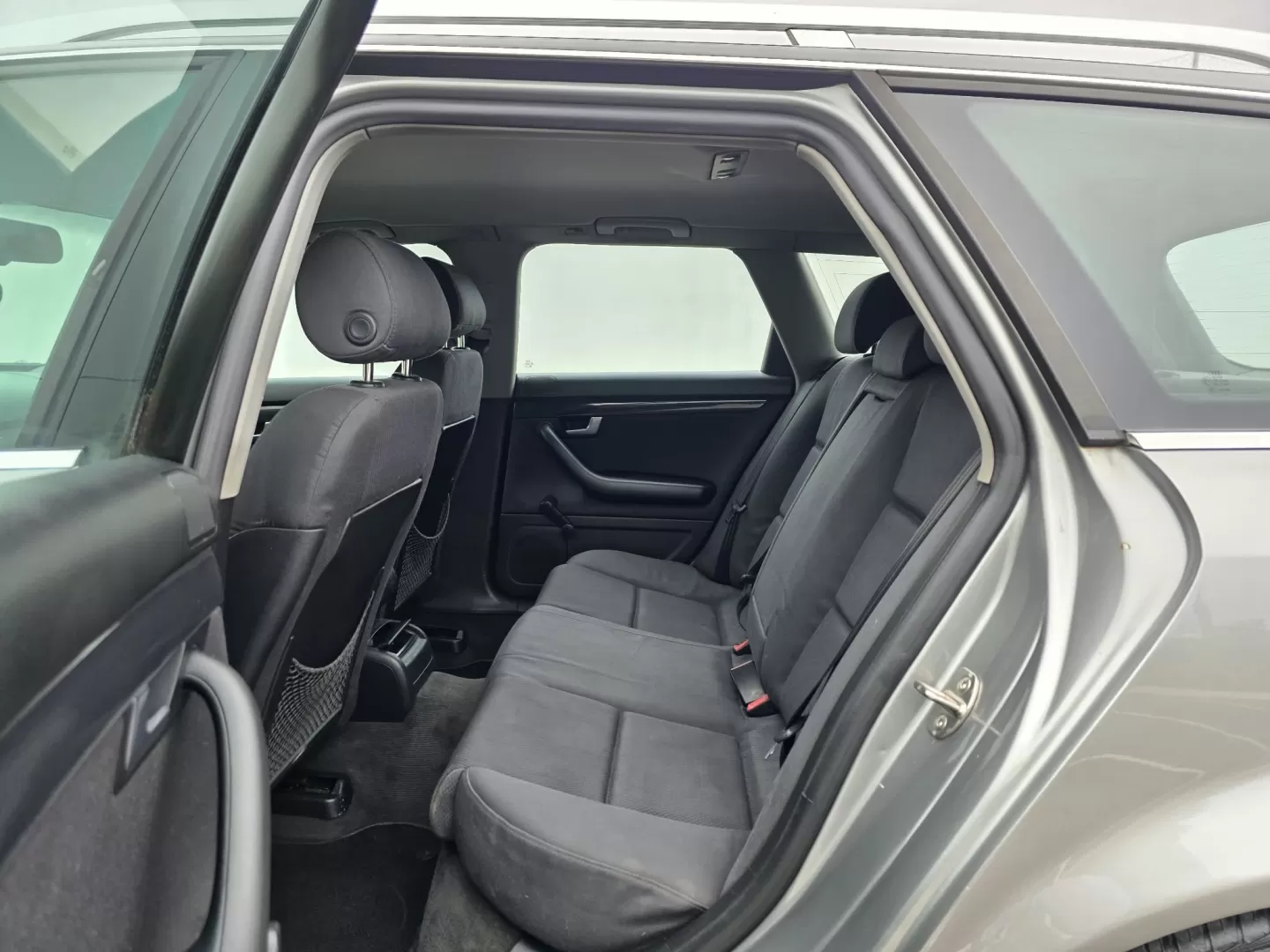 Audi A4 Avant 1.9 TDI - foto 7