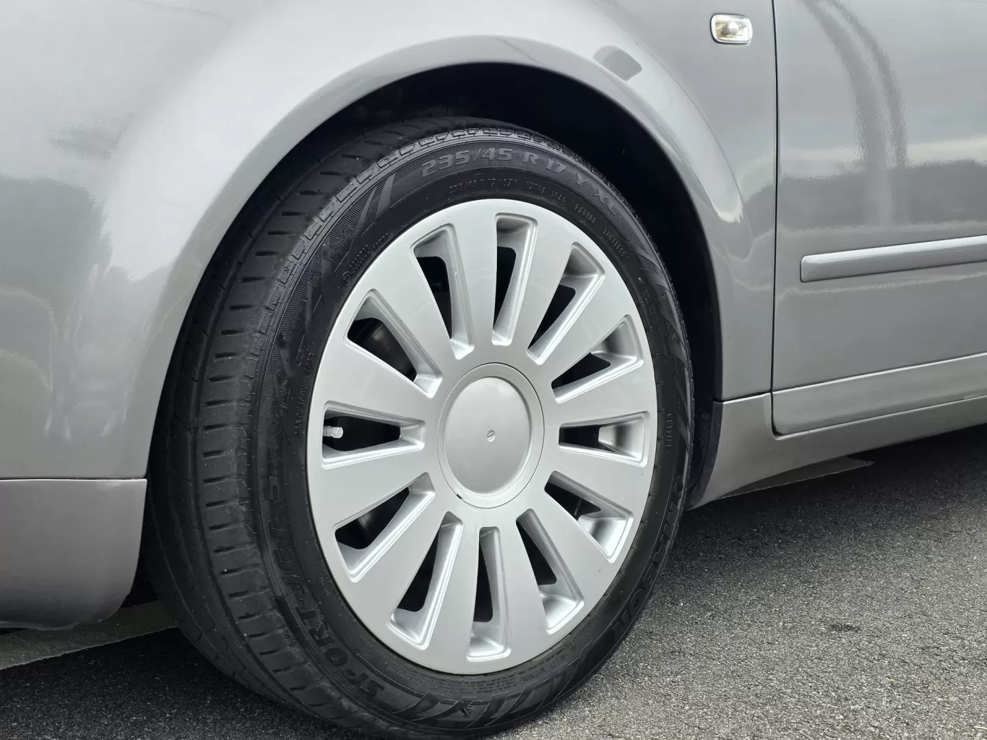 Audi A4 Avant 1.9 TDI - foto 2