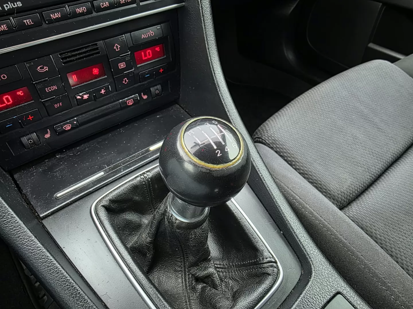 Audi A4 Avant 1.9 TDI - foto 6