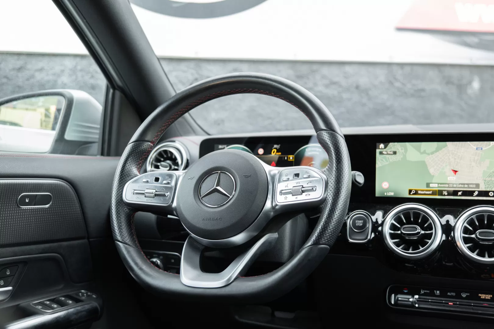Mercedes-Benz EQA 250 AMG Line - foto 8