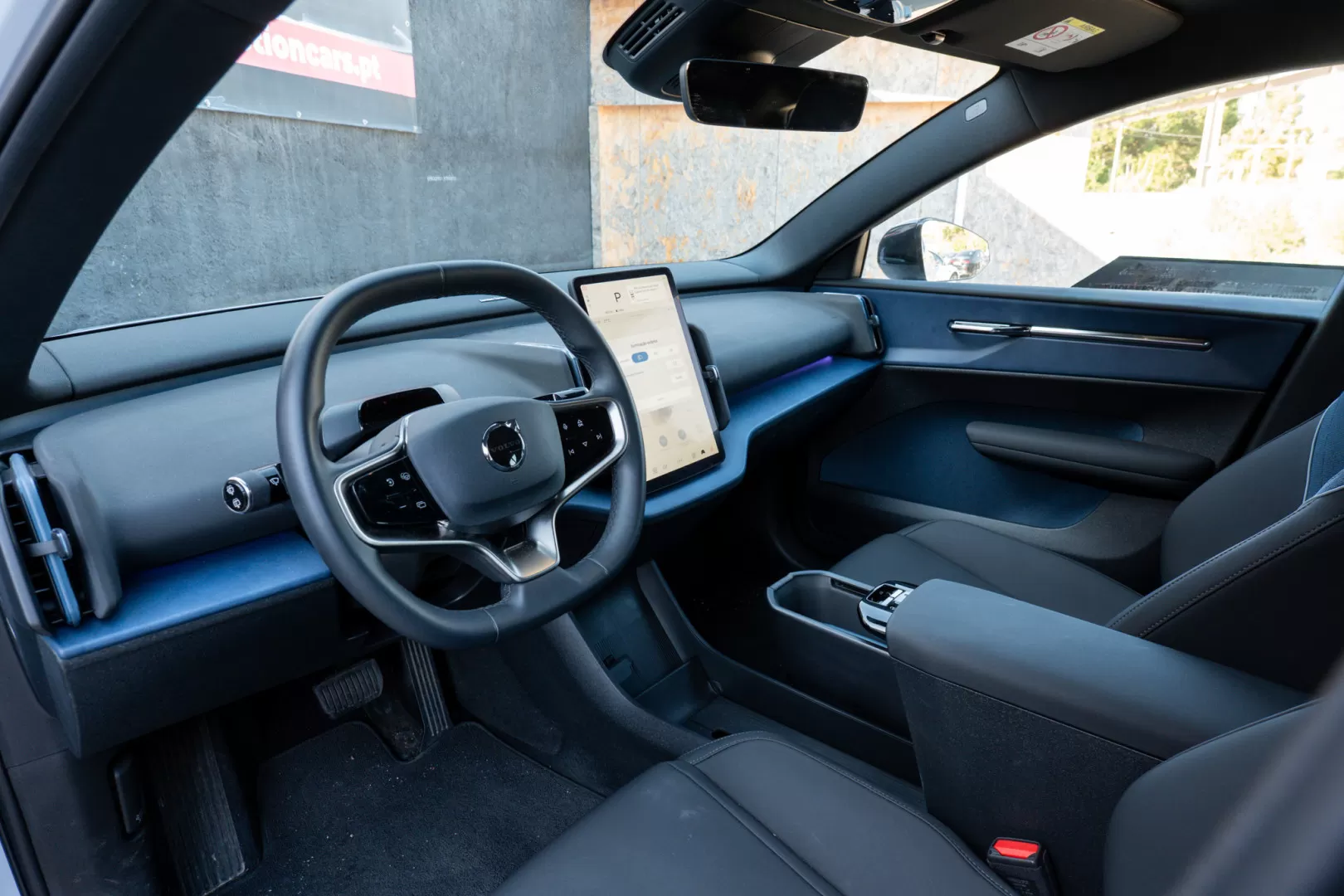 Volvo EX30 69 kWh Twin Motor Ultra - foto 8