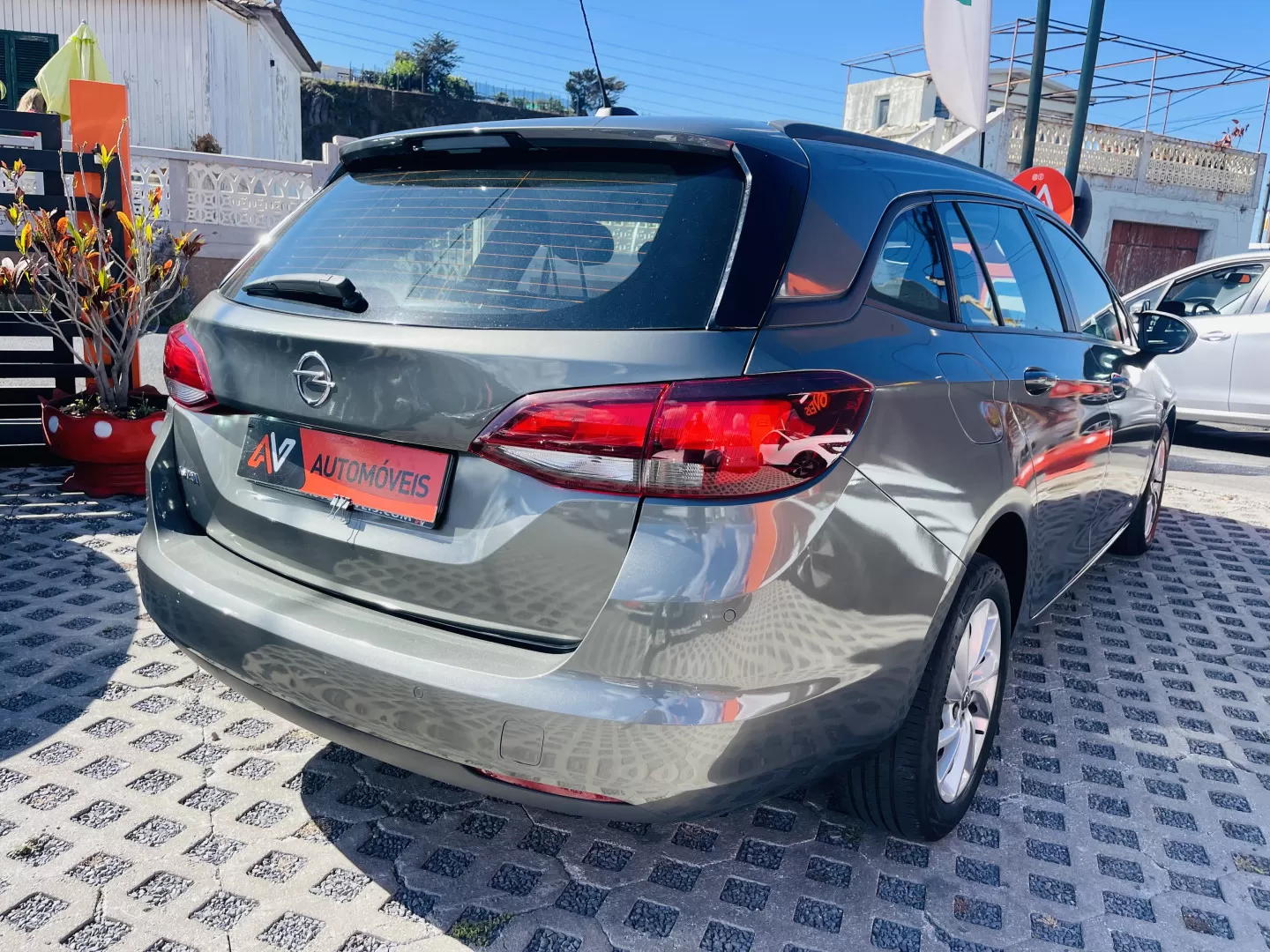 Opel Astra Caravan - foto 7
