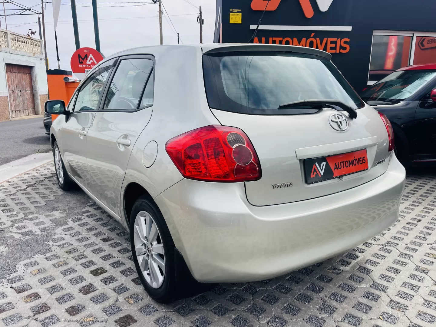 Toyota Auris 1.4 D-4D Exclusive - foto 5