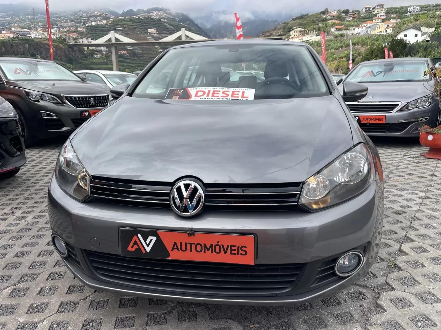 VW Golf 1.6 TDi Confortline - foto 2
