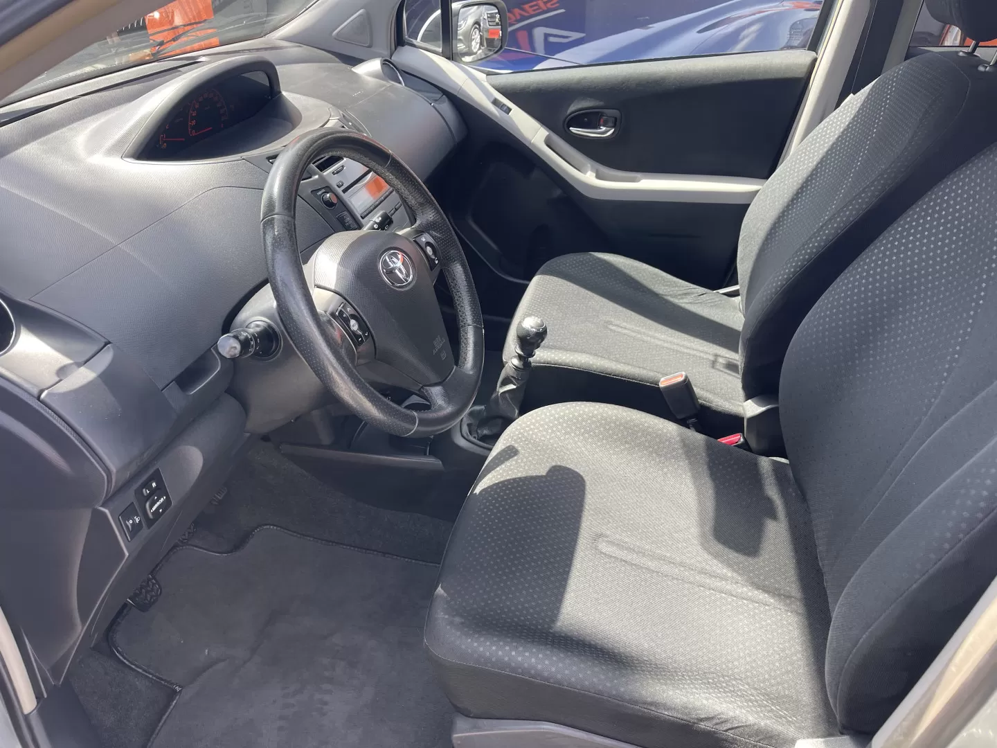 Toyota Yaris 1.4 D-4D Comfort 99g - foto 8