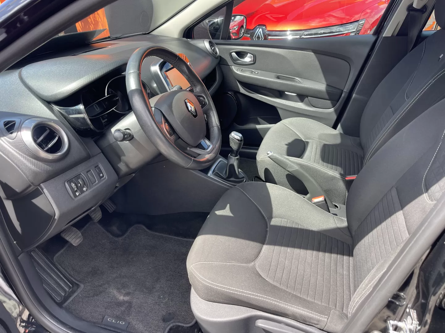 Renault Clio 1.5 dCi Limited EDition - foto 8