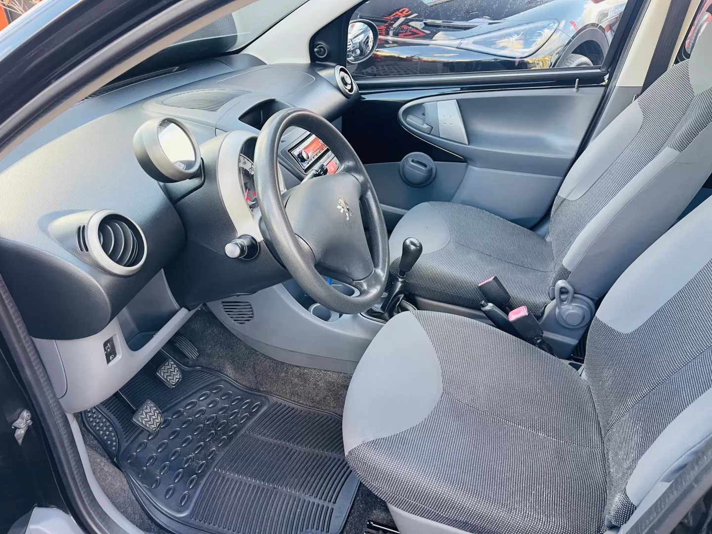 Peugeot 107 1.4 HDi Trendy - foto 8