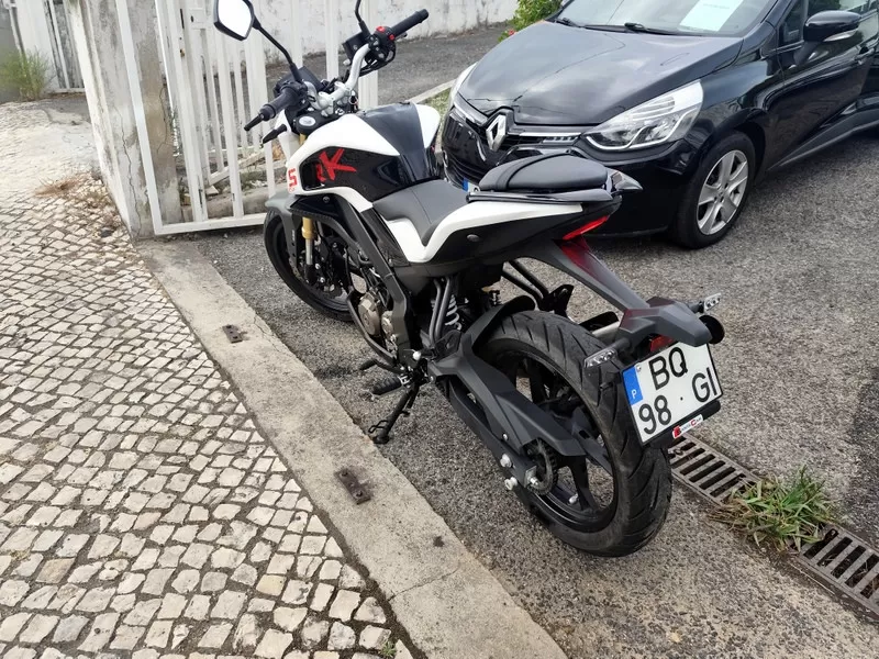 QJ Motor SRK 125S - foto 2