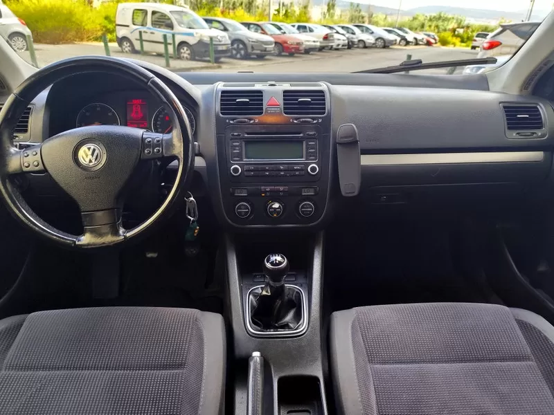 VW Jetta 1.9 TDi BlueM. Trendline - foto 2