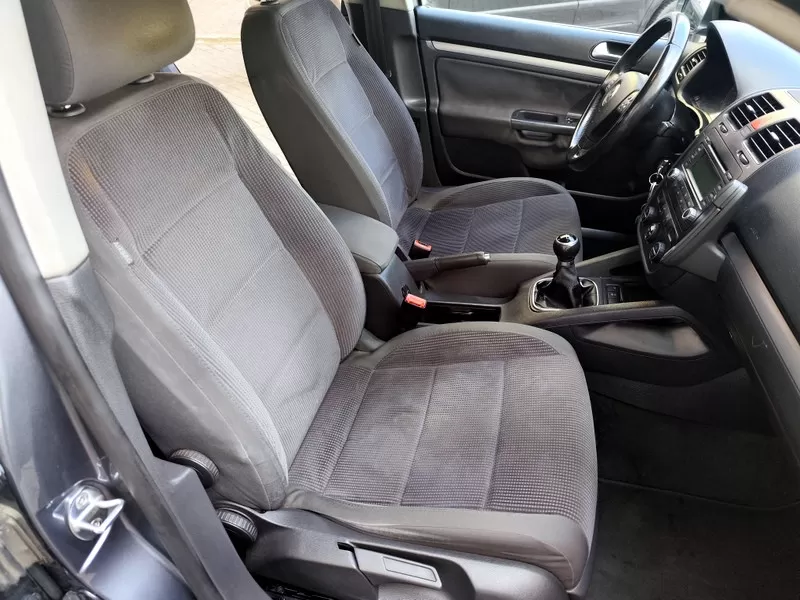 VW Jetta 1.9 TDi BlueM. Trendline - foto 6