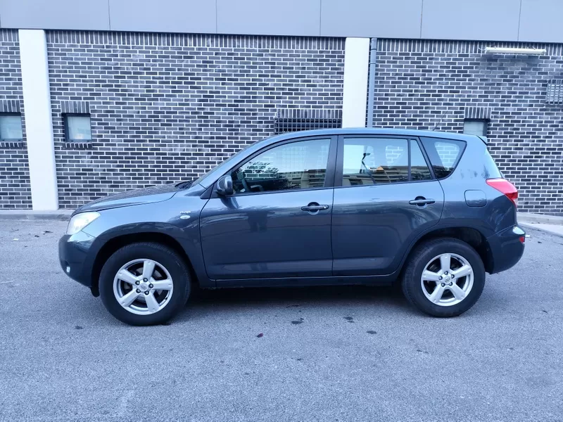 Toyota RAV4 2.2 D-4D - foto 3
