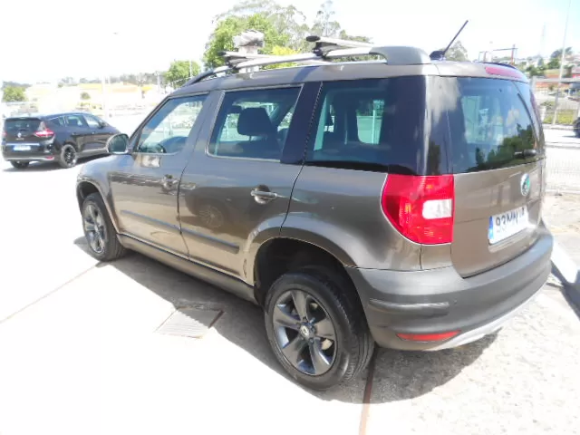 Skoda  YETI 1.6 D - foto 6