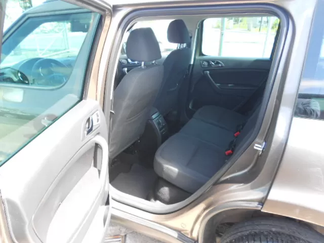 Skoda  YETI 1.6 D - foto 7
