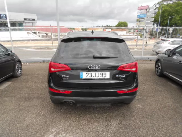 Audi Q5 2.0 TDI - foto 6