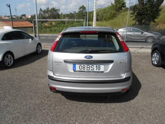 Ford Focus 1.6 TDCI - foto 6