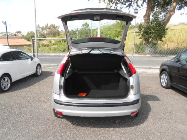 Ford Focus 1.6 TDCI - foto 7
