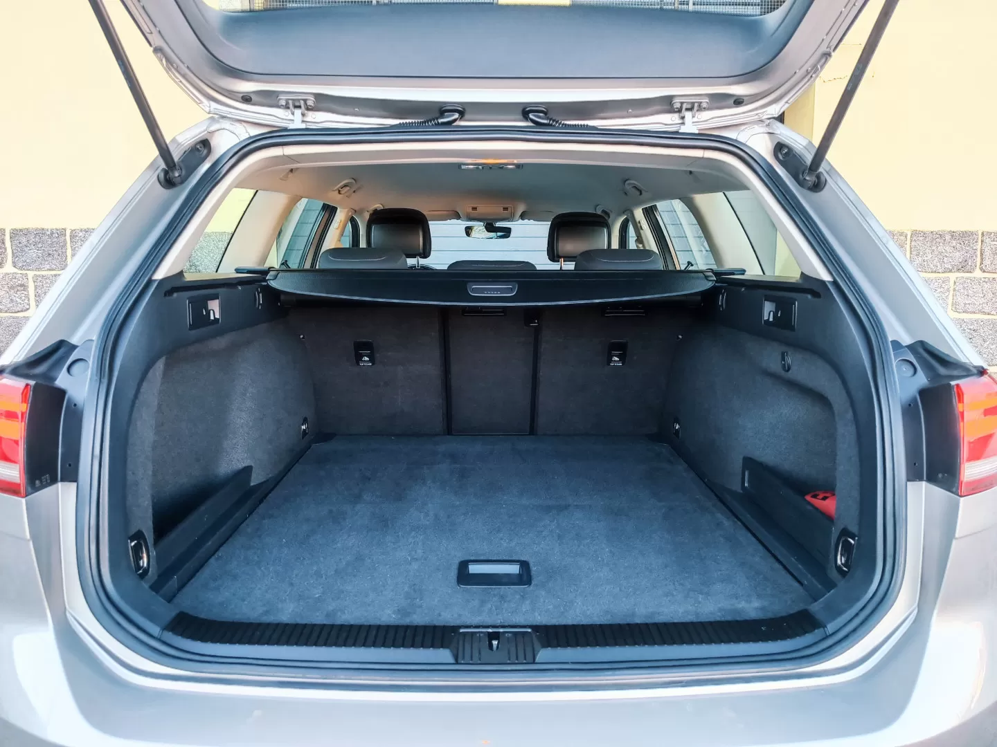 VW Passat Variant 1.6 TDI BlueMotion - foto 8