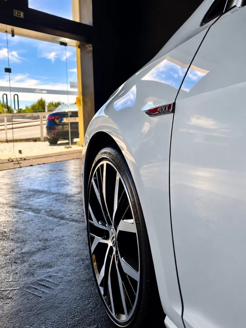 VW Golf 2.0 TSi GTi DSG Performance - foto 5
