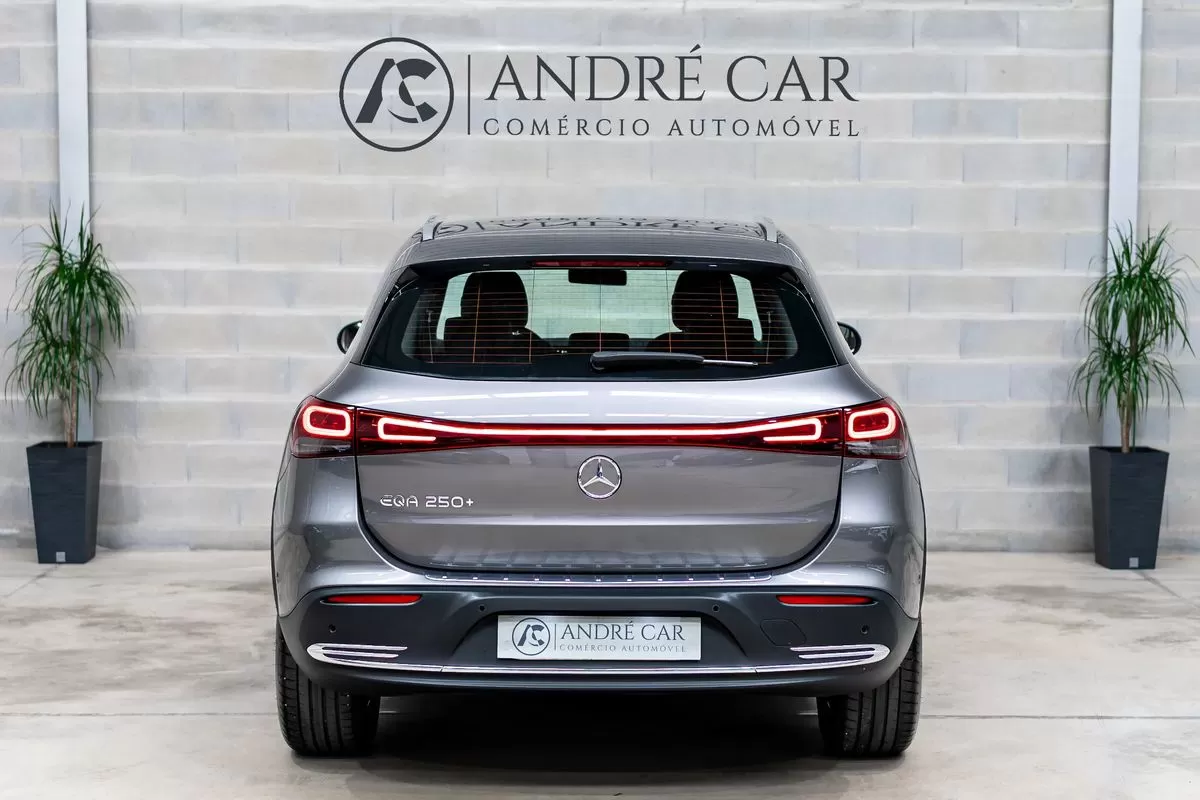 Mercedes-Benz EQA 250+ Progressive - foto 8